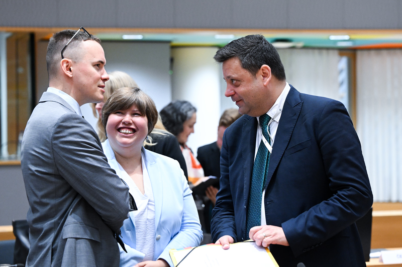 Rada pro sociální politiku jednala o zlepšení životních podmínek dětí, řešení nedostatku pracovních sil a roli AI na trhu práce