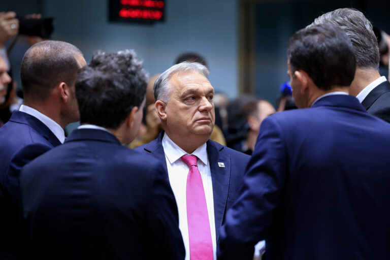 Maďaři v neděli rozhodnou, zda u moci zůstane Orbán, anebo přijde změna