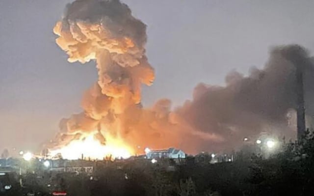 ruská invaze na Ukrajinu, Kyjev, výbuch, exploze, kouř, dým