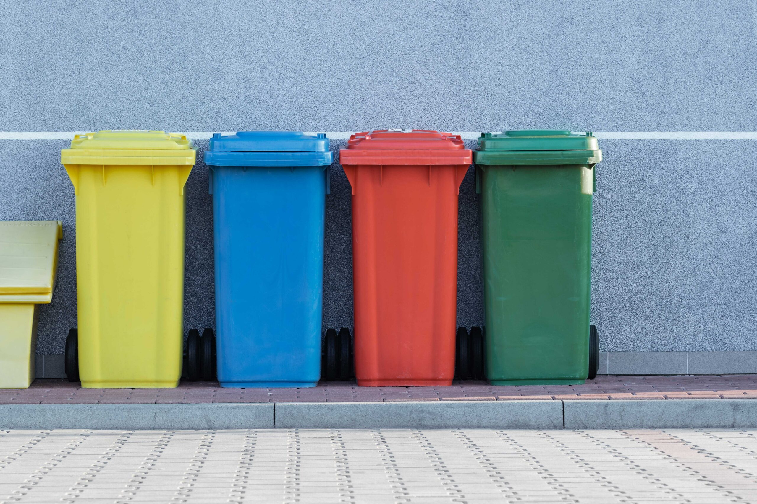 Přečtete si více ze článku Ministr Hladík bude v Lucemburku prezentovat nižší daň na výrobky z recyklovaného materiálu