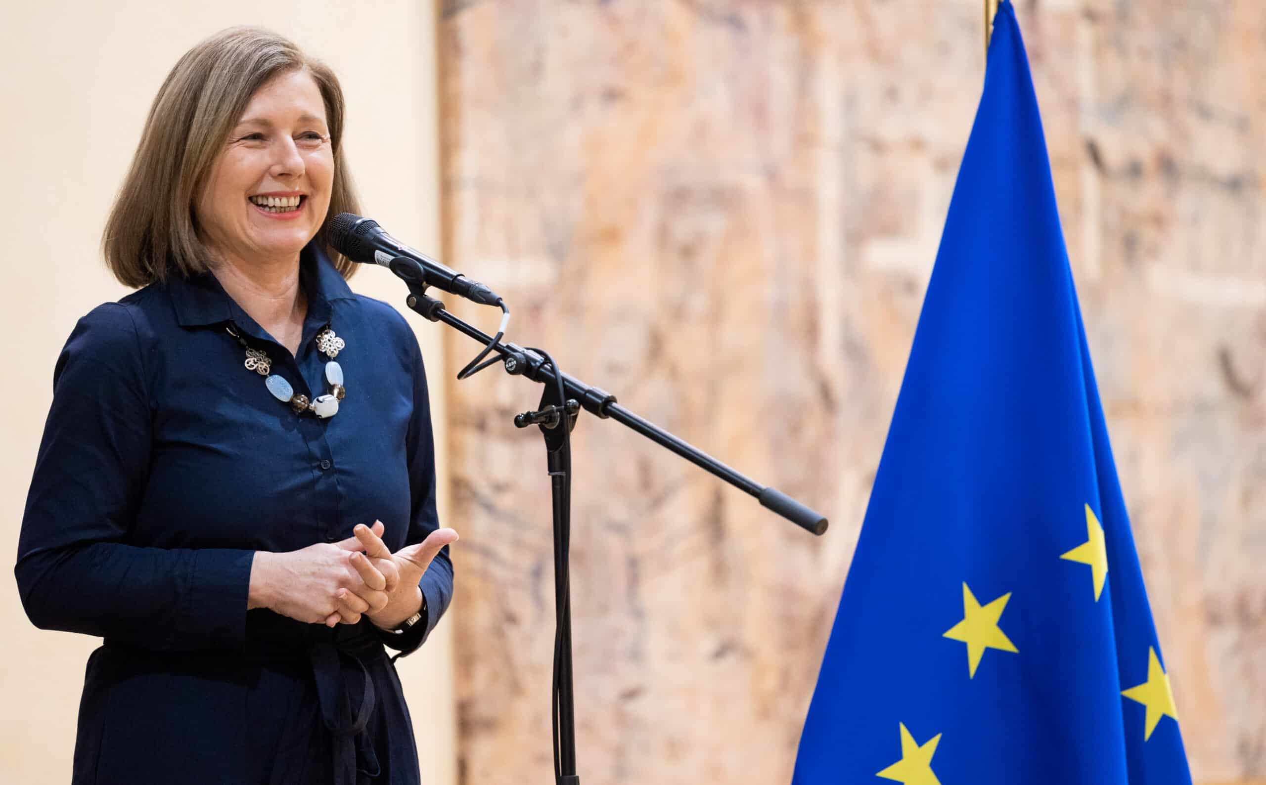 Přečtete si více ze článku Tváře EU: Věra Jourová, místopředsedkyně Evropské komise pro hodnoty a transparentnost