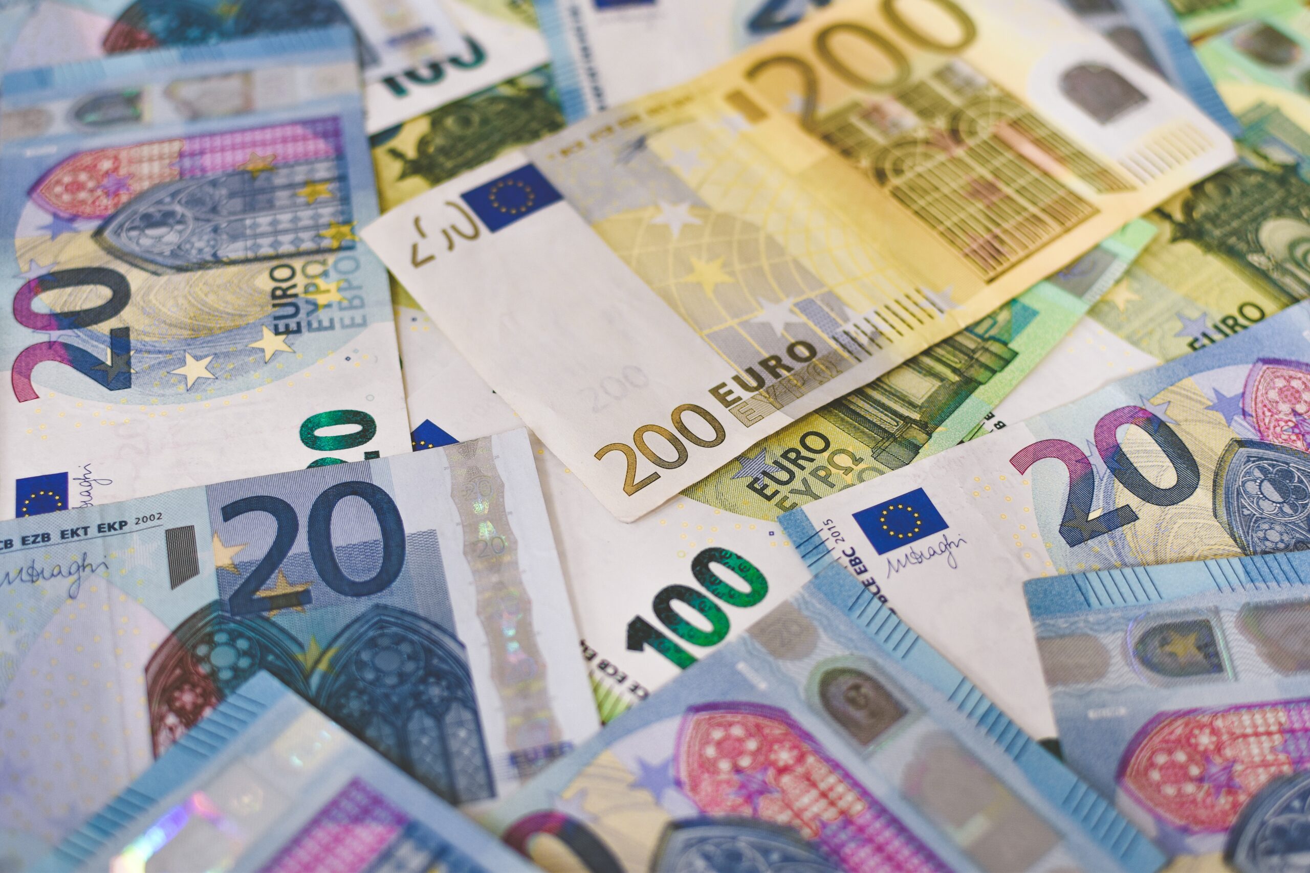 Přečtete si více ze článku Brusel hodlá do konce listopadu uvolnit 13 miliard eur určených pro Maďarsko