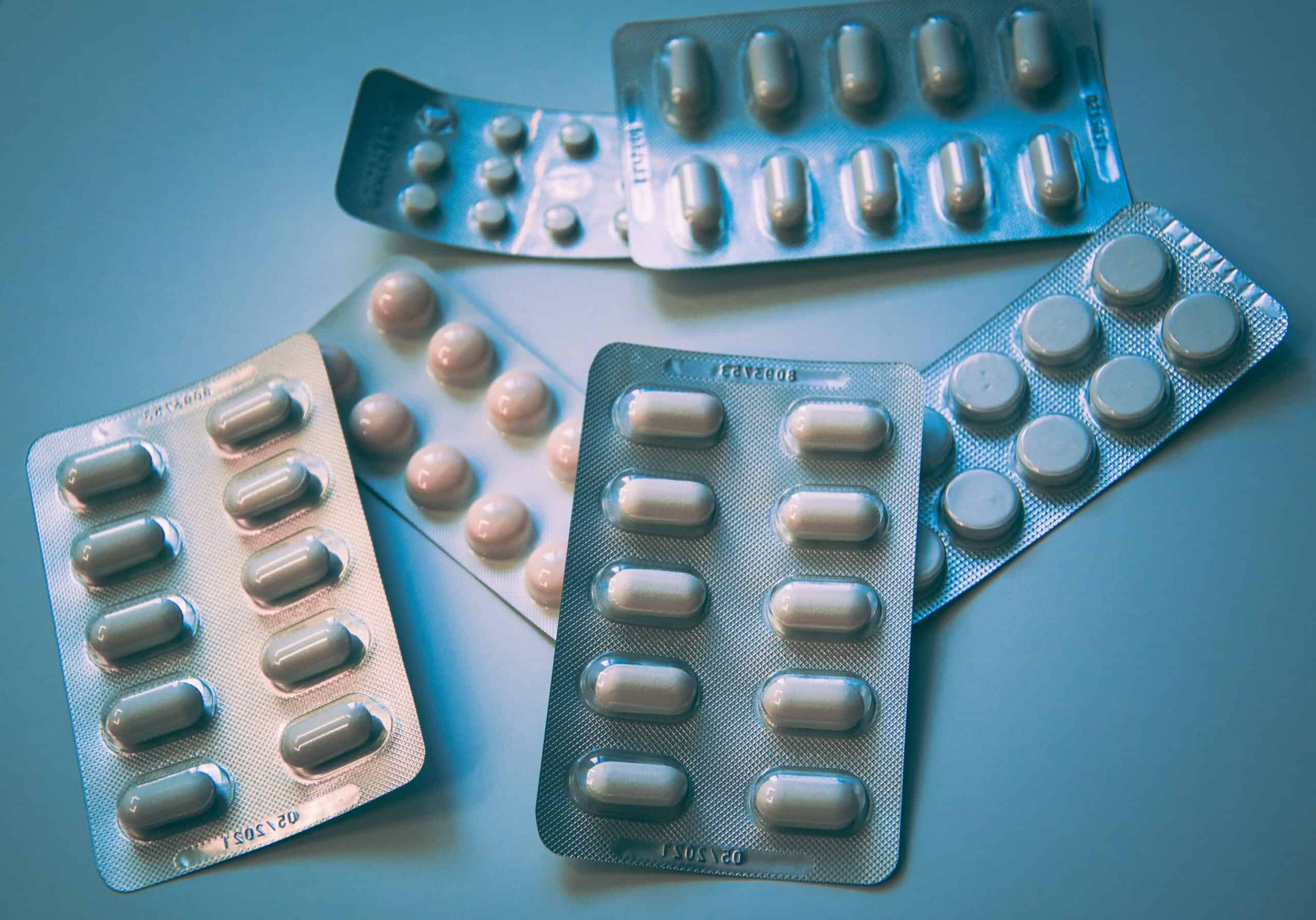 Přečtete si více ze článku Evropská komise představila opatření, která mají zabránit nedostatku léků
