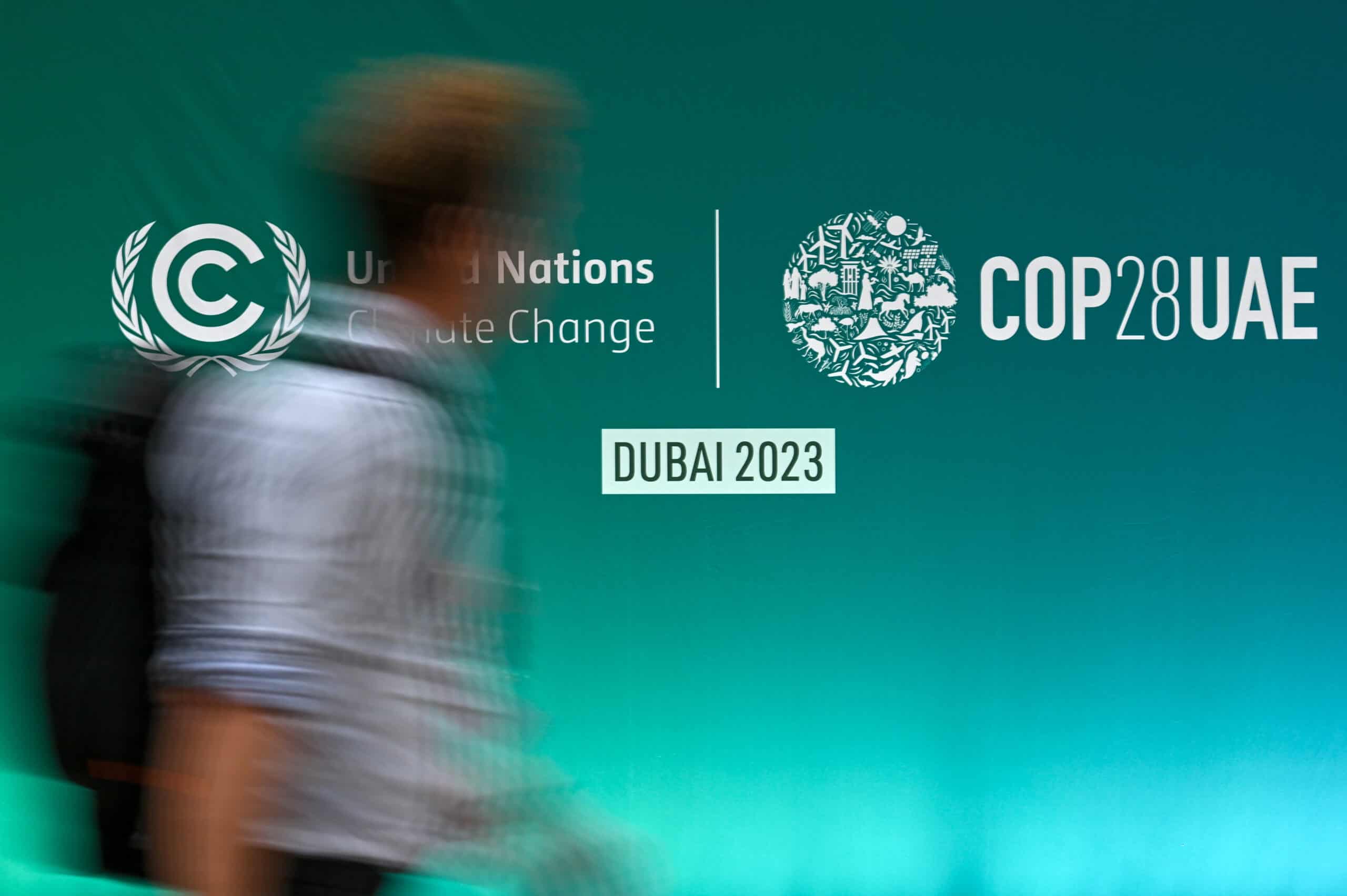 Přečtete si více ze článku V Dubaji probíhá klimatická konference COP28, světoví zástupci jednají o dalším společném postupu proti klimatickým změnám