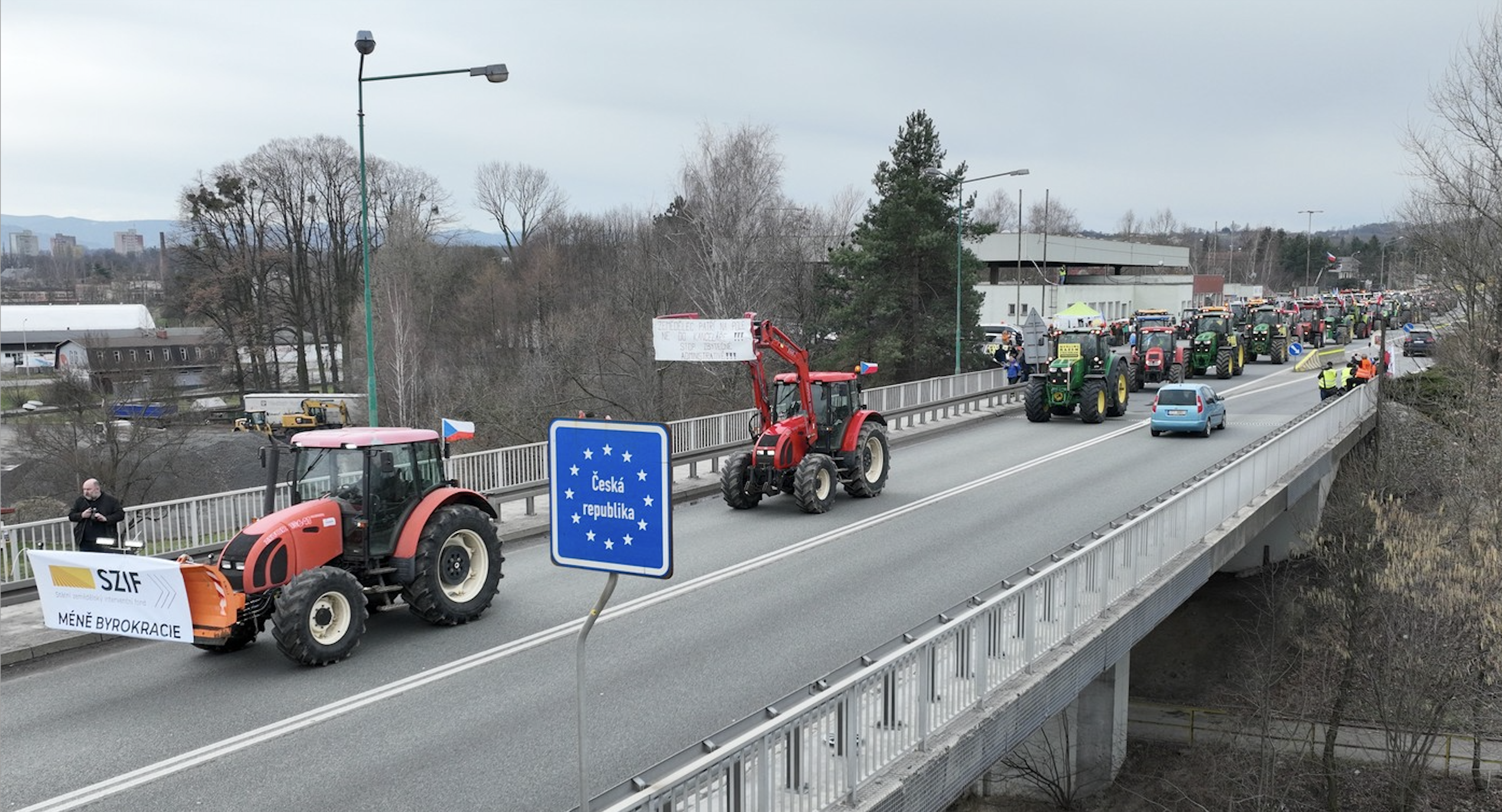 Přečtete si více ze článku Na protest proti politice EU dnes v ČR vyjelo asi 3000 kusů zemědělské techniky