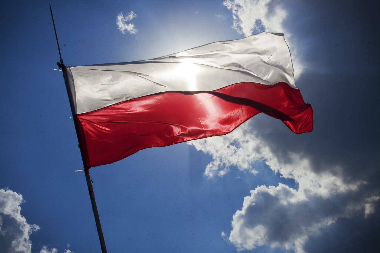 Přečtete si více ze článku Evropská komise Polsku odblokovala peníze zadržované kvůli obavám o právní stát