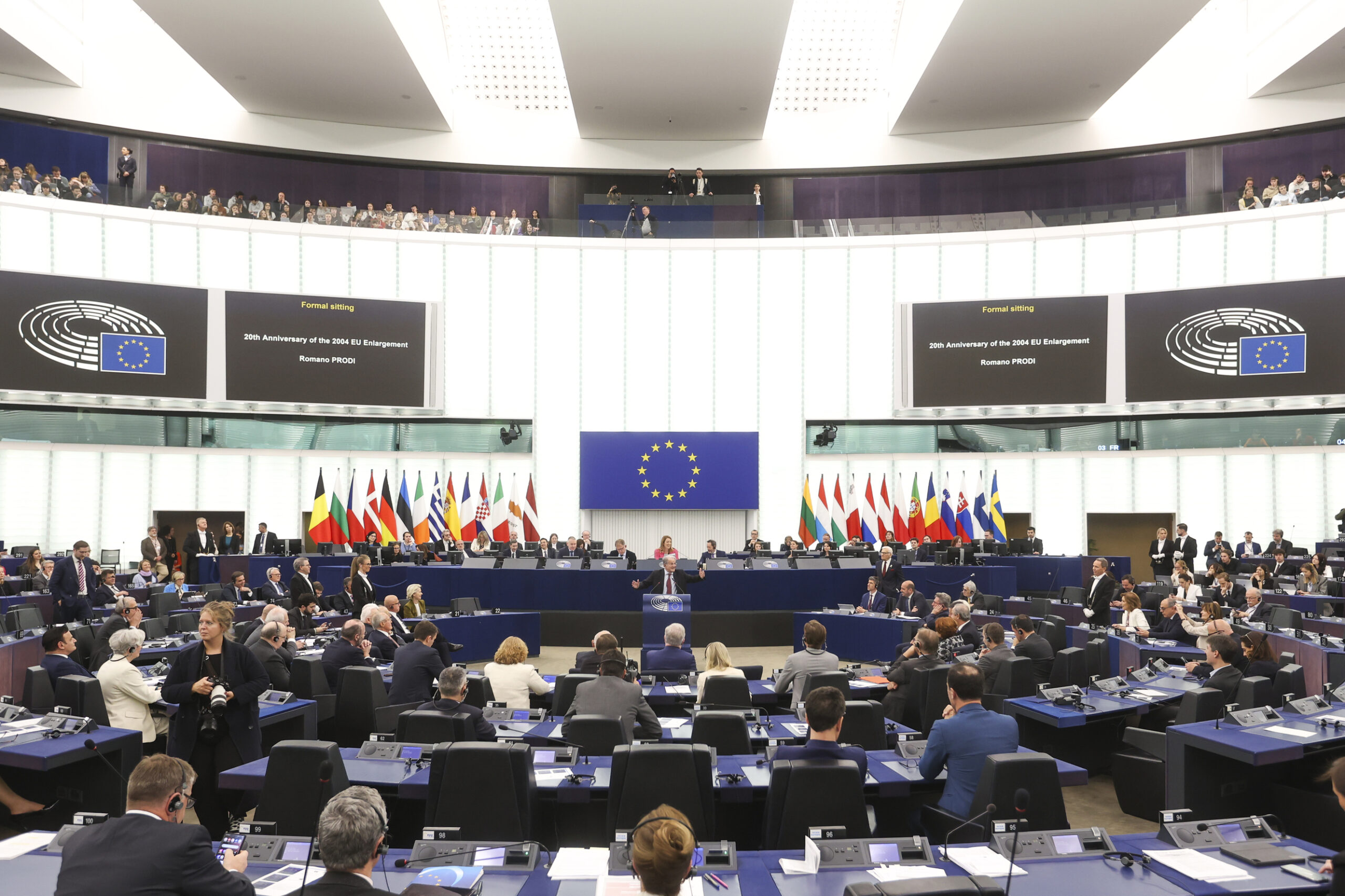 Přečtete si více ze článku Evropský parlament vyzval lídry EU a členské země, aby důrazně čelili pokusům o ruské vměšování