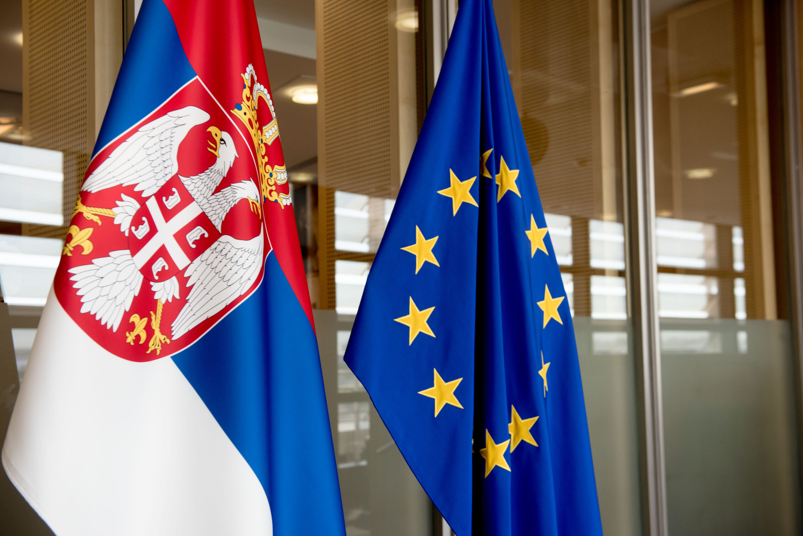 Přečtete si více ze článku Srbsko patří do EU a nikam jinam, řekl Macron po setkání s Vučičem