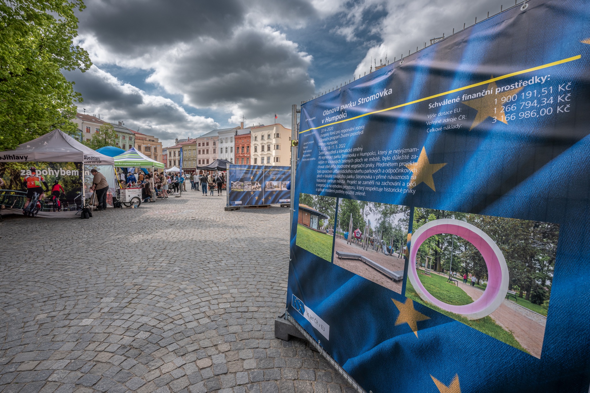 Přečtete si více ze článku Jihlava oslavila 20 let v EU unikátní výstavou na náměstí